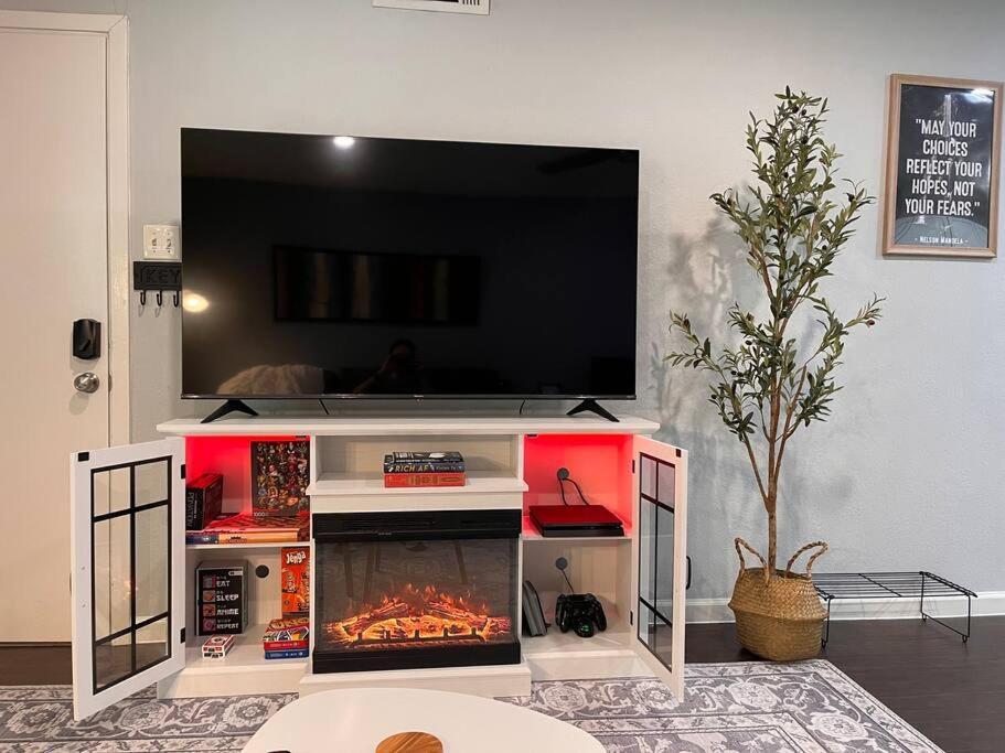 Healing Haven King Bed Suite Dallas Kültér fotó