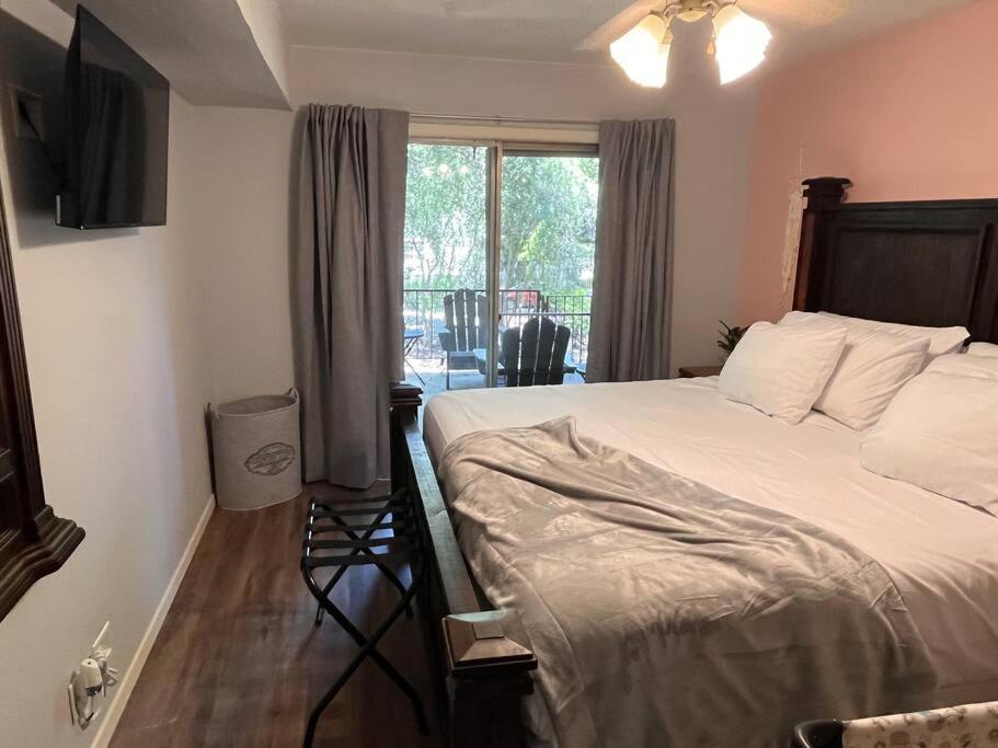 Healing Haven King Bed Suite Dallas Kültér fotó