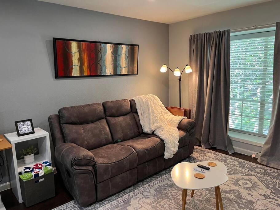 Healing Haven King Bed Suite Dallas Kültér fotó